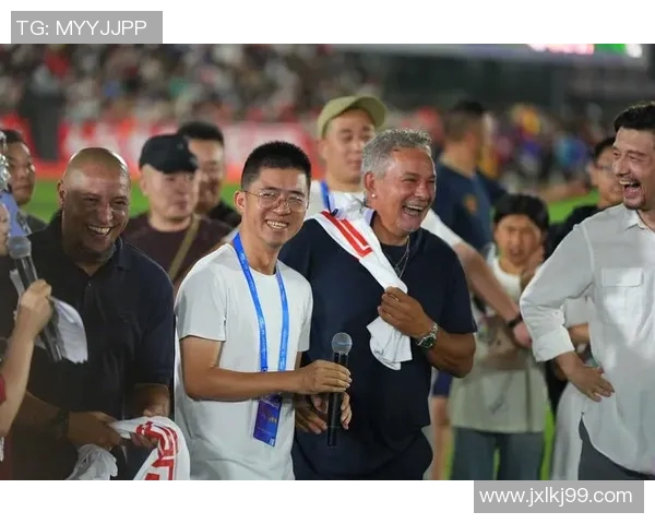 贵州采访足球明星精彩瞬间视频全记录尽在这里